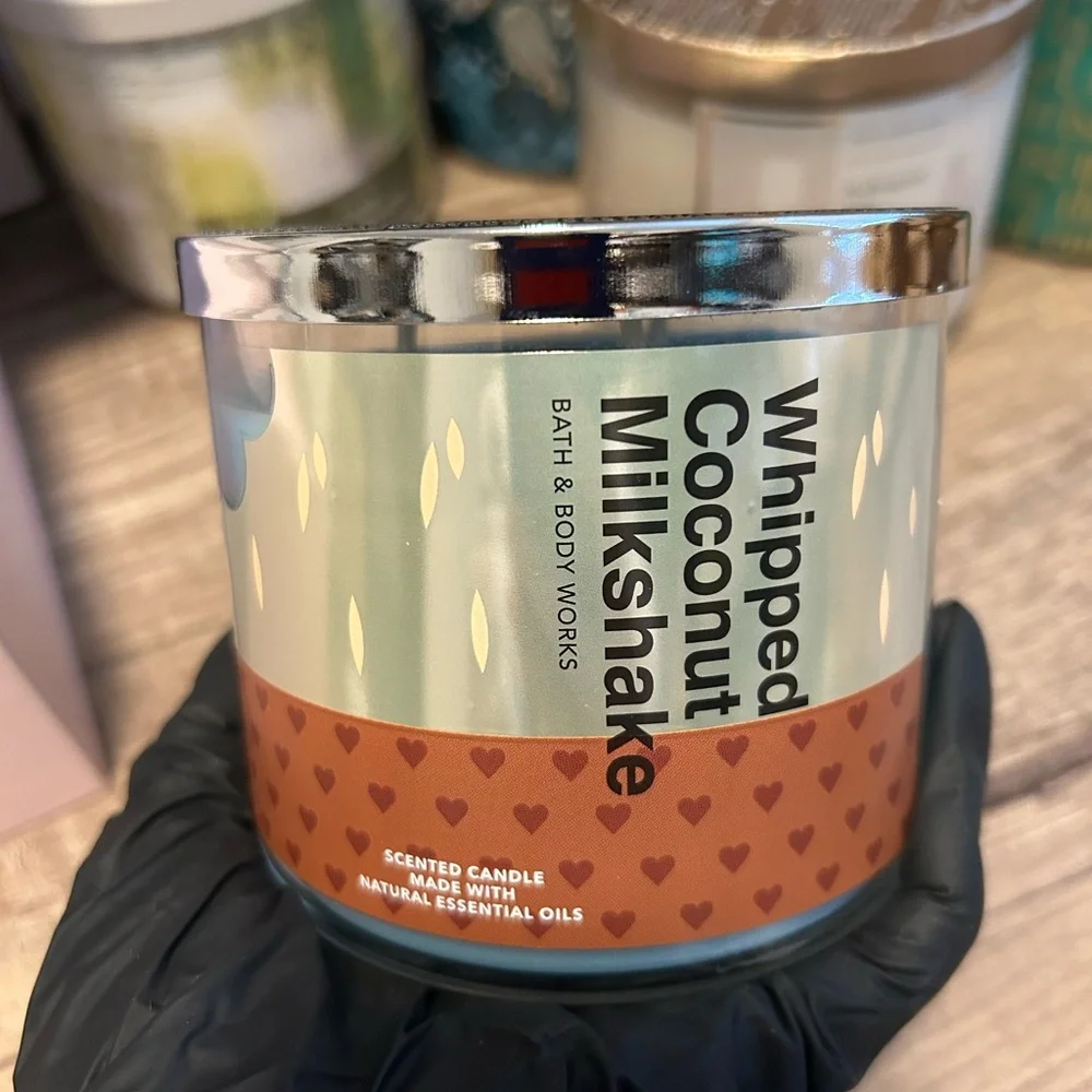 Bath & Body Works 3-Wick Candle - Picture 6 of 11